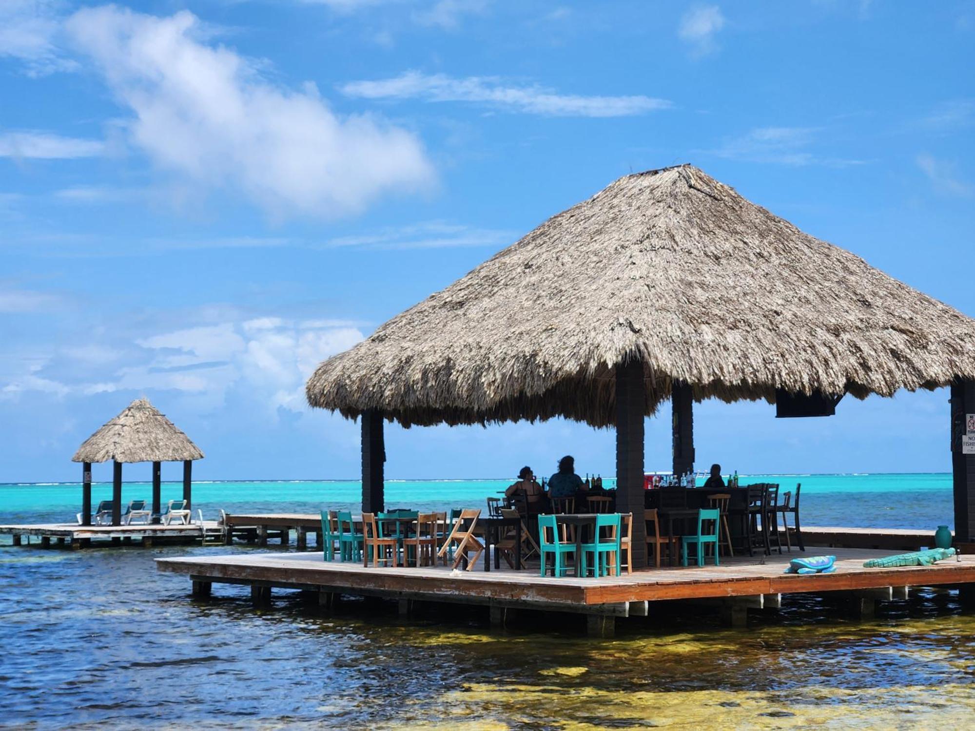 Hotel X'Tan Ha- The Waterfront à San Pedro  Extérieur photo